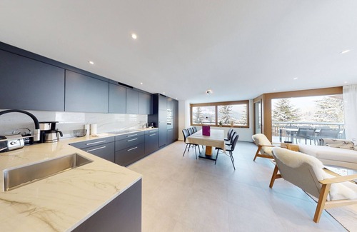 Churwalden Apartment | Family-Friendly Apartment Krone Churwalden with Pool & Spa