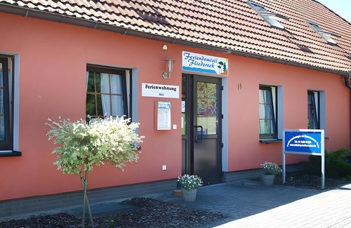 Salem Apartment | Apartment 'Kummerower See, 80qm' with Shared Terrace, Shared Garden and Wi-Fi