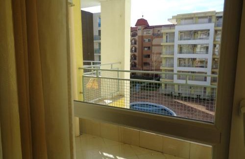 Chaika Apartment | Oceanfront Apartment L4 with Pool & Spectacular Views