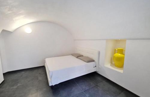 Santa Cesarea Terme Apartment | Oceanfront Apartment La Chicca: Guest Rated 9.1/10