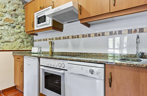 Riberas Apartment | Mountain View Apartment 'La Cabaña' with Private Garden
