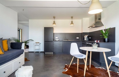 Doberatsweiler Apartment | Sea View Apartment 'La Casa Nel Verde' with Private Terrace