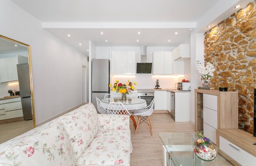 Campoamor Apartment | Apartment 'La Casita De Yessy' with Wi-Fi and Air Conditioning