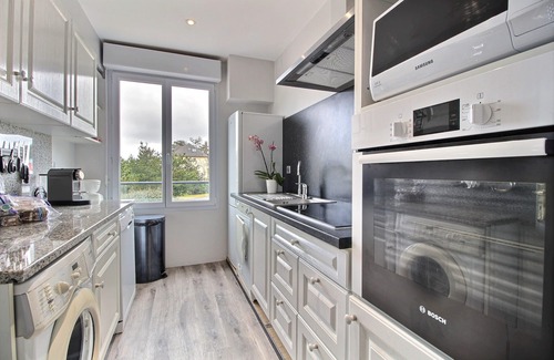Sables-d'Or-les-Pins Apartment | Oceanfront Retreat: Apartment La Colline - Villas des Sables