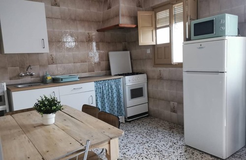 Cuevas del Becerro Apartment | Apartment 'La Barranca' with Mountain View, Private Terrace and Wi-Fi