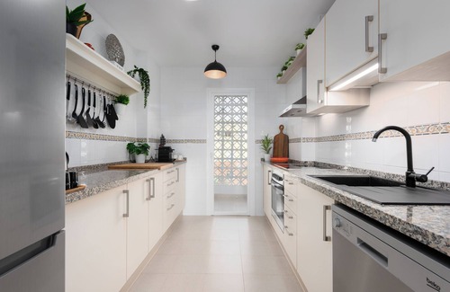 Estepona Apartment | Seaside Escape: La Fragata Estepona with Pool & Wi-Fi