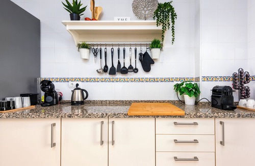 Estepona Apartment | Seaside Escape: La Fragata Estepona with Pool & Wi-Fi
