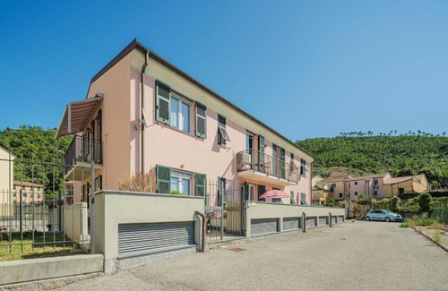Sestri Levante Apartment | Pet & Child Friendly: Apartment La Gerbera by Interhome