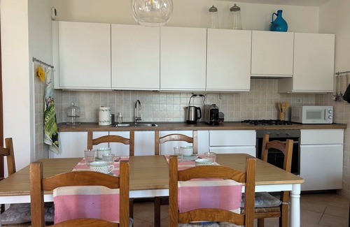 Bagni San Filippo Apartment | Apartment 'La Balena Rosa' with Private Terrace and Wi-Fi