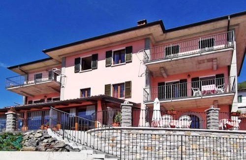 Stazzona Apartment | Pet-Friendly Apartment La Trave: Family-Approved Stay