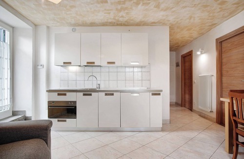 Baselga di Pine Apartment | Scenic Apartment 'Lago di Serraia' with Balcony & Lake View