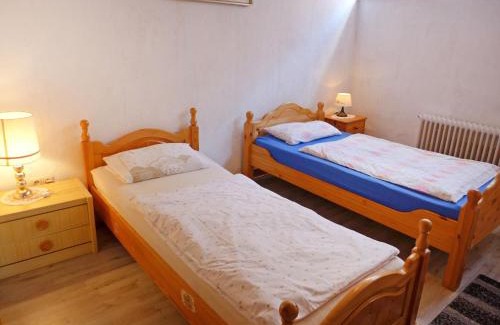 Sudbrookmerland Apartment | Cozy Apartment Landhaus Bischoff: Pet & Child Friendly Stay