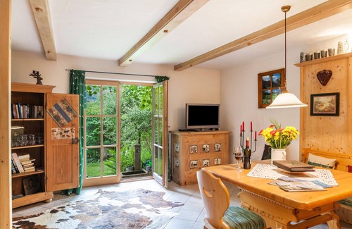 Oberau Apartment | Enchanting Apartment 'Landhaus Lucia' with Mountain View
