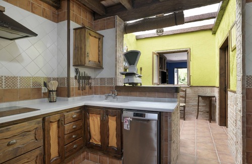 Olvera Apartment | Apartment 'Las Niñas' with Private Terrace, Wi-Fi and Air Conditioning