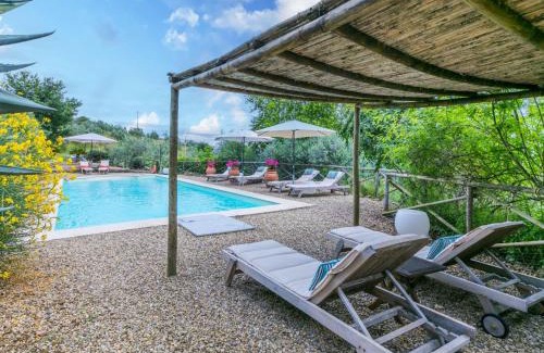 Moncioni Apartment | Inviting Apartment Lavanda: Pet-Friendly with a Pool