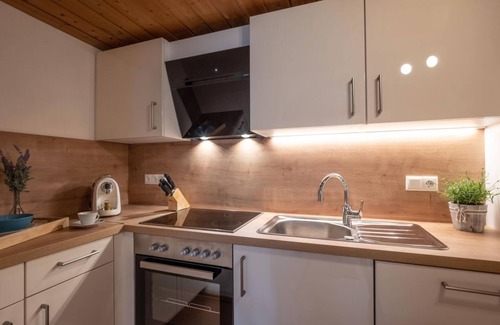 Ellmau Apartment | Discover Apartment Lavender: Ocean View, Family-Friendly Stay