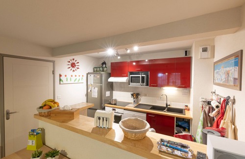 Sers Apartment | Cozy Apartment 'Le Bois De Marie' with Mountain Views & Terrace