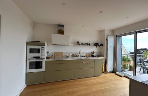 Pornic Apartment | Apartment 'Le Cèdre' with Sea View, Private Terrace and Wi-Fi