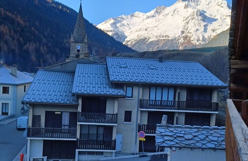 Val Cenis Apartment | Apartment 'Le Génépi' with Mountain View, Balcony and Wi-Fi