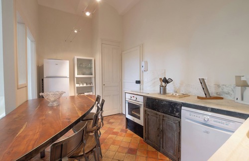 Saint-Germain Apartment | Apartment 'Le Peuplier' with Shared Pool, Wi-Fi and Air Conditioning