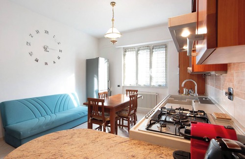 Albissola Marina Apartment | Seaside Apartment 'Le Vele' with Shared Garden & Balcony