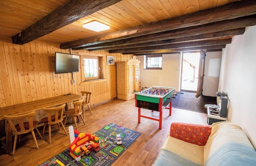 Valles Apartment | Cozy 'Lechnerhof Schöne Aussicht' with Mountain Views & Balcony