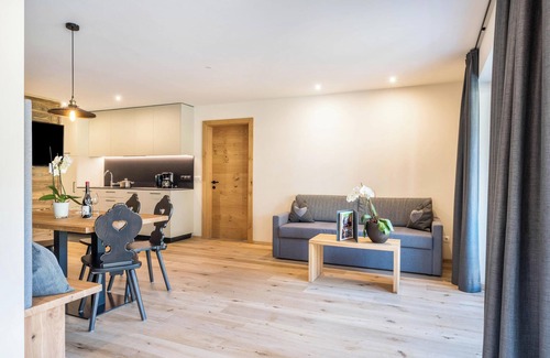 Chifa Apartment | Serene Apartment "Leierhof Olivia" with Mountain View & Garden