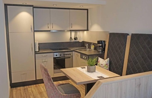 Soelden Apartment | Scenic Lake View Apartment Leiter with Spa & Breakfast