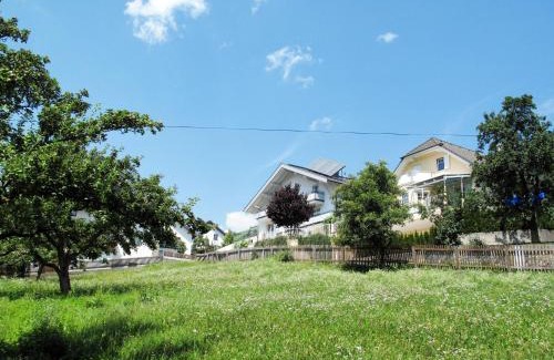 Fliess Apartment | Pet & Child Friendly Retreat: Apartment Leni - FIE151