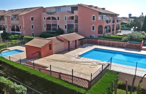 Les Arenes Apartment | Discover Apartment Les Coraux-3 with Pool & Family Fun
