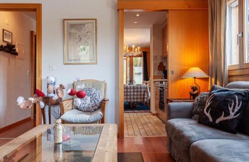 Saint-Pierre-de-Clages Apartment | Family-Friendly Retreat at Apartment Les Chouettes 4