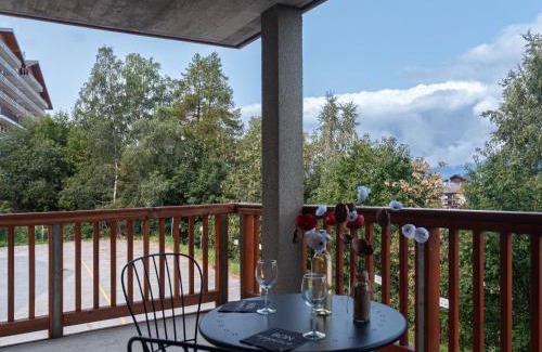 Saint-Pierre-de-Clages Apartment | Family-Friendly Retreat at Apartment Les Chouettes 4