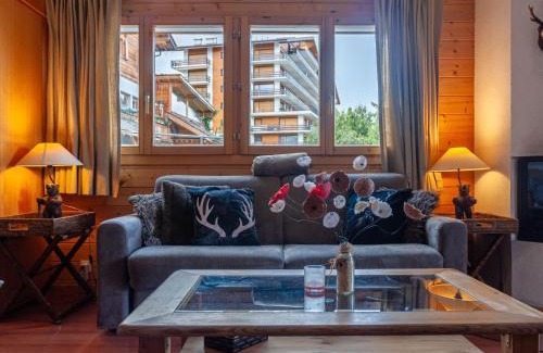 Saint-Pierre-de-Clages Apartment | Family-Friendly Retreat at Apartment Les Chouettes 4