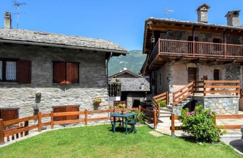 Cors Apartment | Family-Friendly Apartment Les Cors-1 with High Guest Ratings