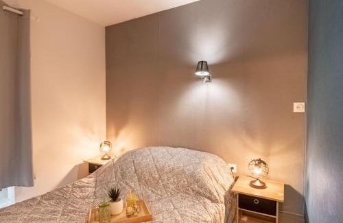 Cap d'Agde Apartment | Pet-Friendly Retreat: Apartment Les Héliades-2 by Interhome