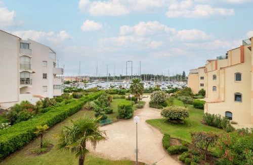 Cap d'Agde Apartment | Pet-Friendly Retreat: Apartment Les Héliades-2 by Interhome