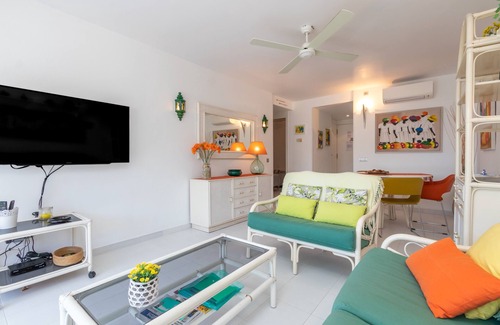 Platja d'Aro Apartment | Stunning Les Magnolies Apartment: Sea View & Pool Access