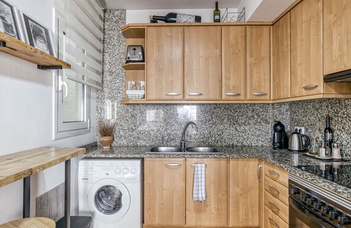 Colera Apartment | Cozy Apartment "Les Ximbles" Steps from the Beach