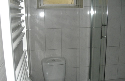 Bad Mingolsheim Apartment | Cozy Apartment "Leuker-Bad" - Top Rated Stay with Pool