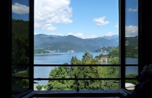 Gozzano Apartment | Idyllic Apartment Lido: Poolside Retreat with Lake Views