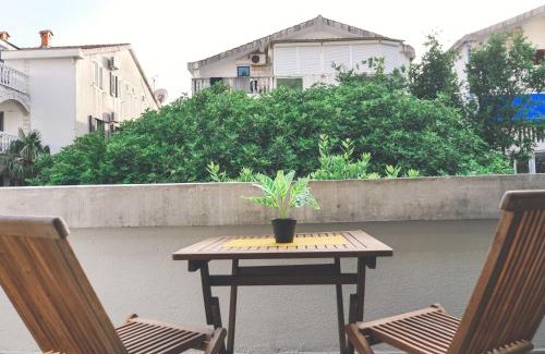 Babilonija Apartment | Top-Rated Apartment LIM with Ocean View & Family Amenities