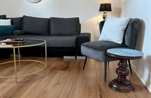 Nordhorn Condo | Pet-Friendly Retreat at Apartment Lindenallee with Spa & Lake View