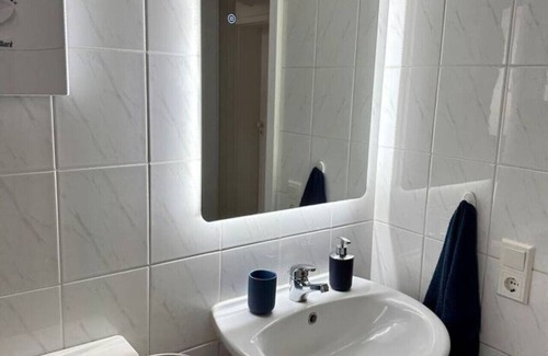 Nordhorn Condo | Pet-Friendly Retreat at Apartment Lindenallee with Spa & Lake View