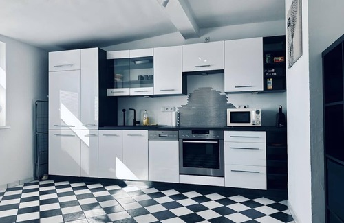 Nordhorn Apartment | Cozy Apartment Lindenallee II: Family & Pet Friendly Stay