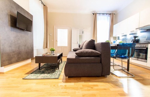 Neubau Apartment | Family-Friendly Apartment Lindengasse with Great Reviews