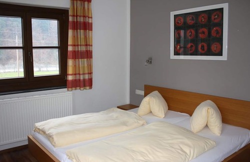 Leogang Apartment | Welcoming Apartment Linz - Ideal for Families and Pets