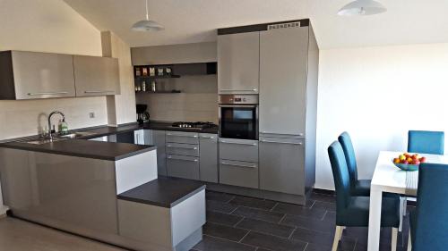 Irinovac Apartment | Kid-Friendly Escape at Apartment Lipa - Rated 9.1/10
