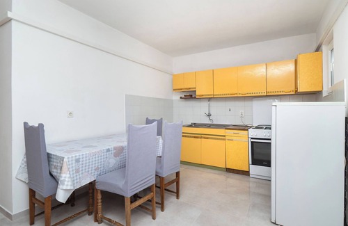 Primosten Apartment | Oceanfront Apartment Ljuba with Breakfast in Primosten