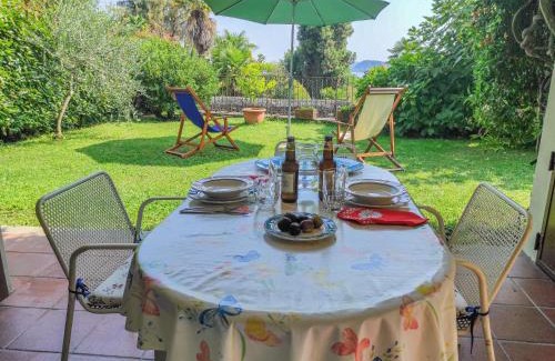 Belgirate Apartment | Cozy Oceanfront Apartment Lo Scoiattolo – Guest Rated 8/10