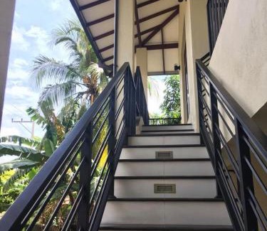 Kanuwana Apartment | Child-Friendly Apartment Just 5 Minutes from Ja Ela Town